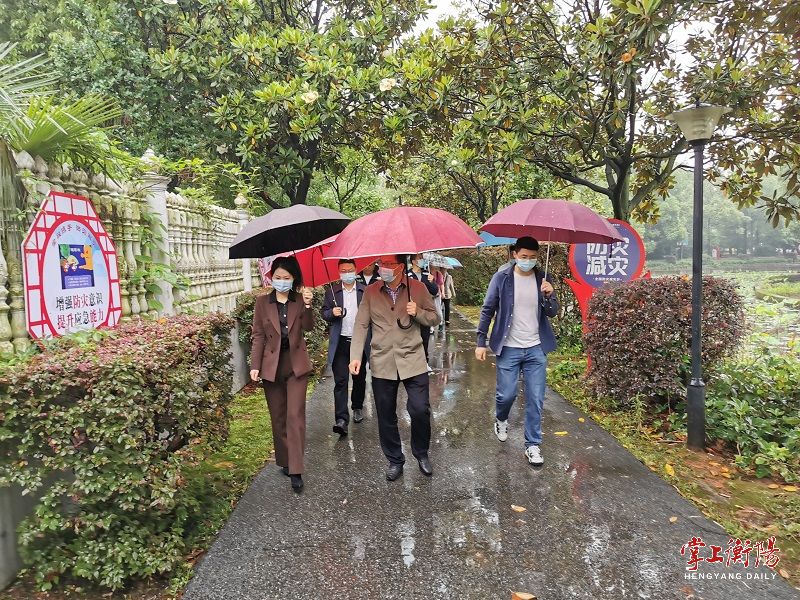 科普宣传撑起安全“保护伞”，石鼓区举行“防灾减灾日”集中宣传活动