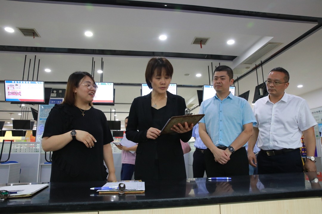 石鼓区：开展大走访，优化营商环境再发力