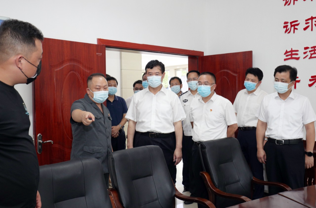 魏建锋在衡阳调研督导时强调：全力做好防风险保安全护稳定工作