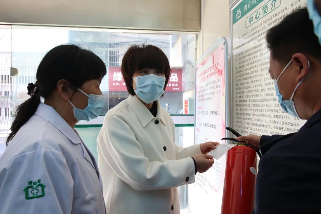 谢海蓉督导检查医疗、医养机构安全隐患排查整治工作