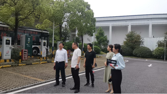 市机关事务管理局到石鼓区督导检查行政事业单位节约型机关建设、办公用房等工作