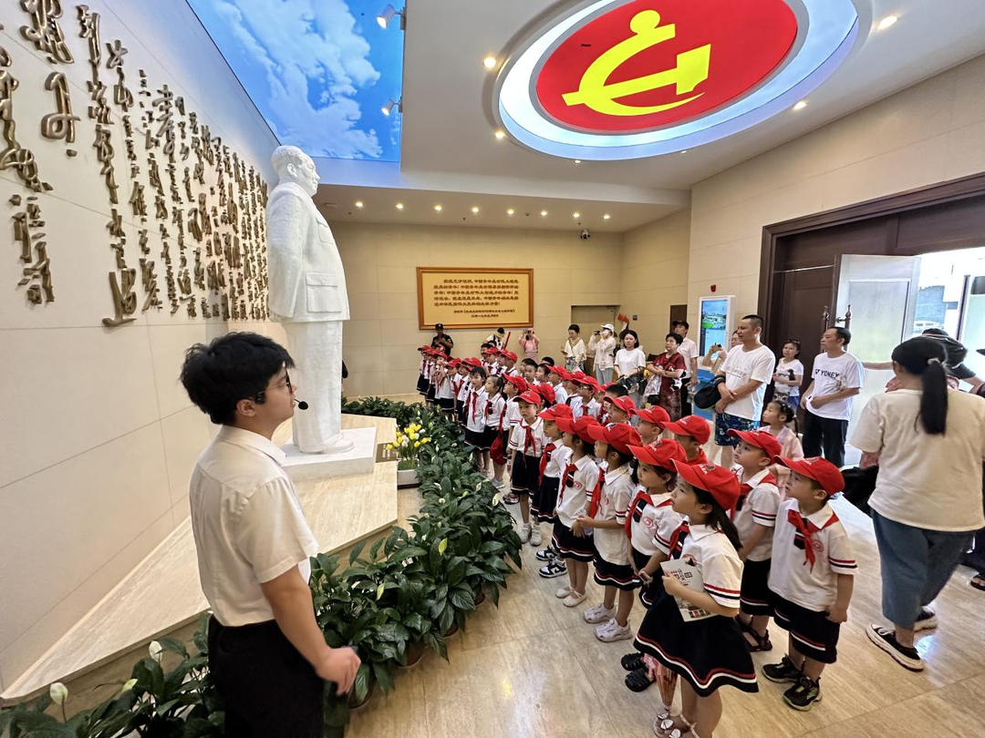 寻访革命记忆，传承红色基因——都司街小学嘉禾中队开展暑期社会实践活动