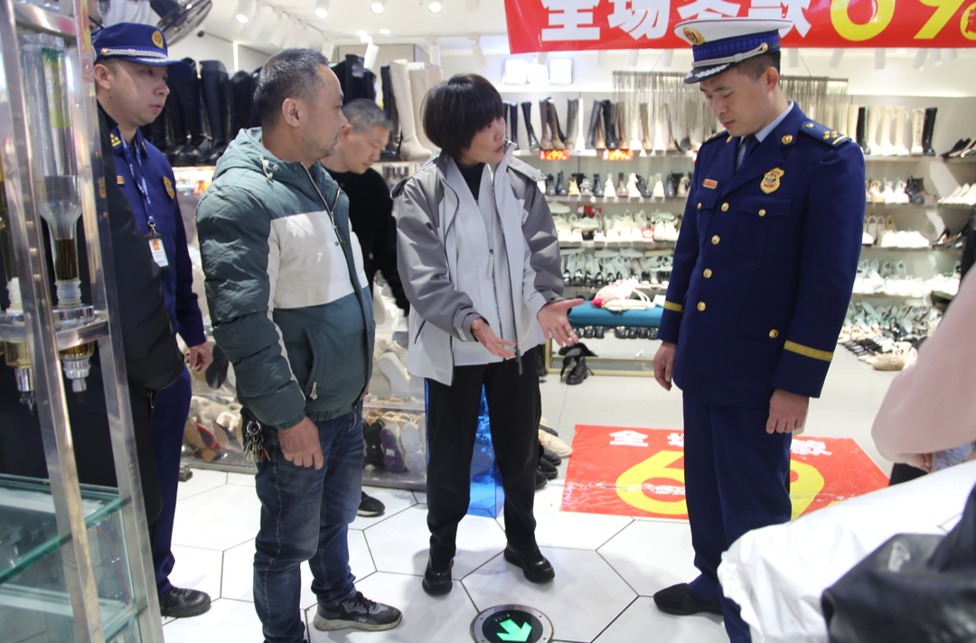 谢海蓉带队开展春节期间消防安全检查