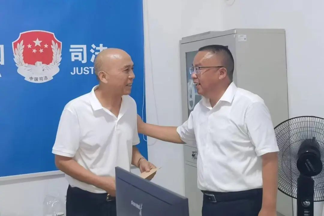 汲取榜样力量，颜和平、谢海蓉开展“国庆”前夕走访慰问活动
