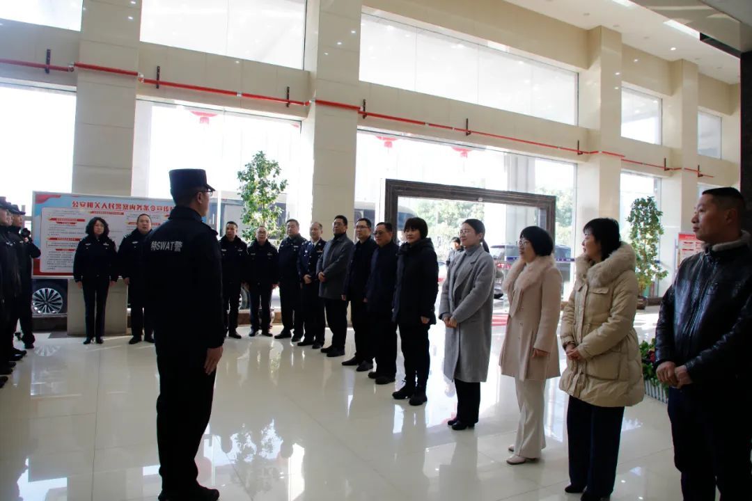 谢海蓉率区“四大家”领导看望慰问一线工作人员