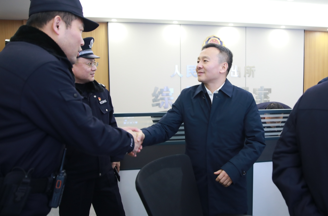 赵波督导元宵节禁止燃放烟花爆竹相关工作
