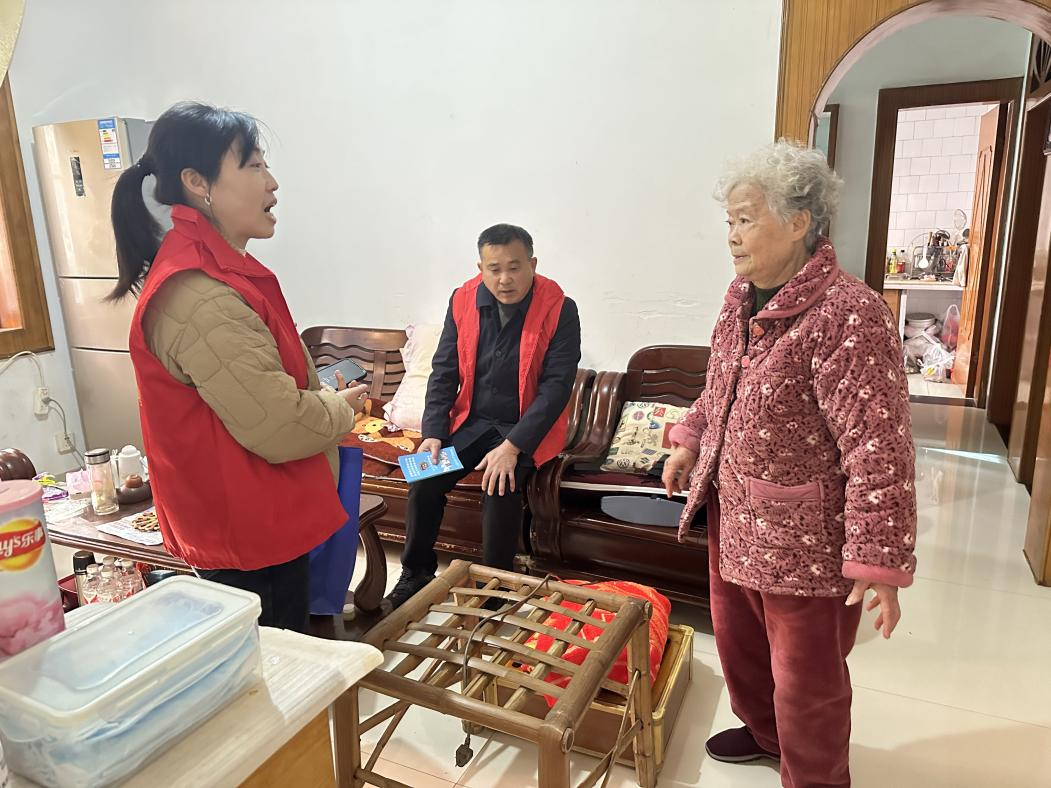 【履职印记·代表风采】听区人大代表伍清、陈香玉的履职故事