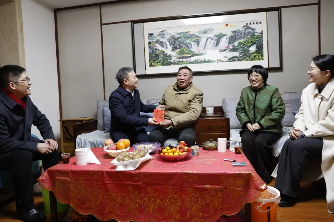 赵波开展春节前走访慰问活动