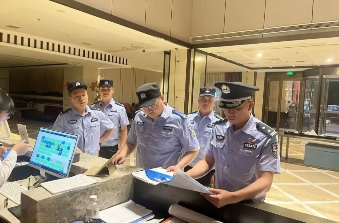 打通“生命通道”！石鼓公安深入推进“拆窗破网”行动