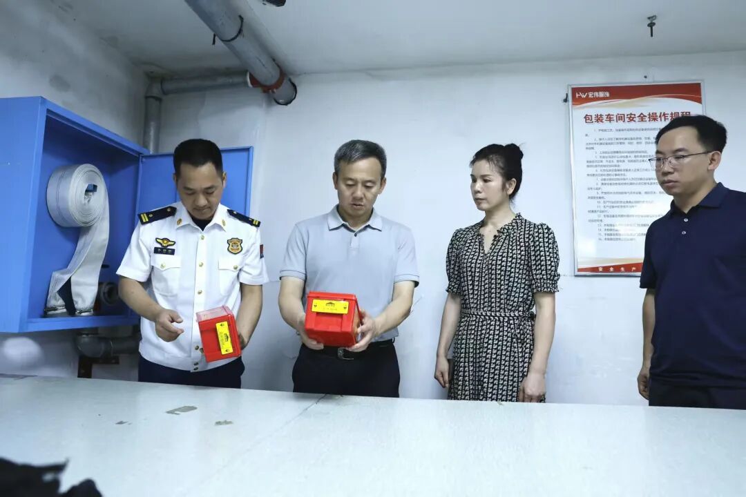 赵波调研企业安全生产、防汛备汛和星级住宅小区消防安全等级评定工作