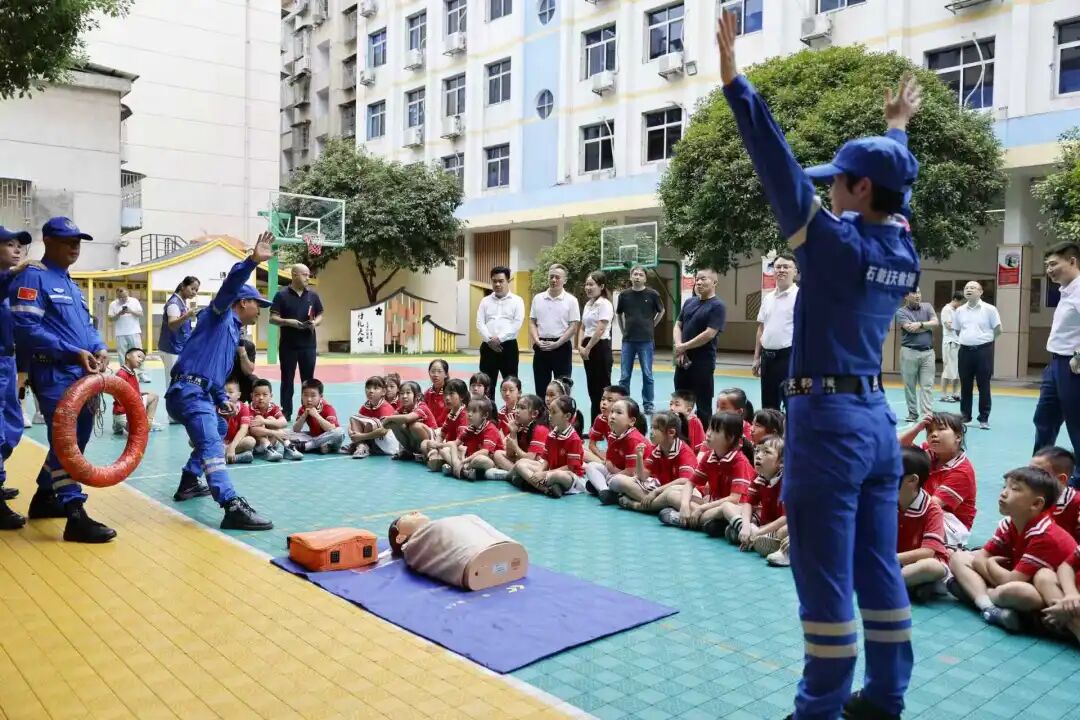 以数智赋能教育、用安全护航成长，赵波督导秋季开学工作