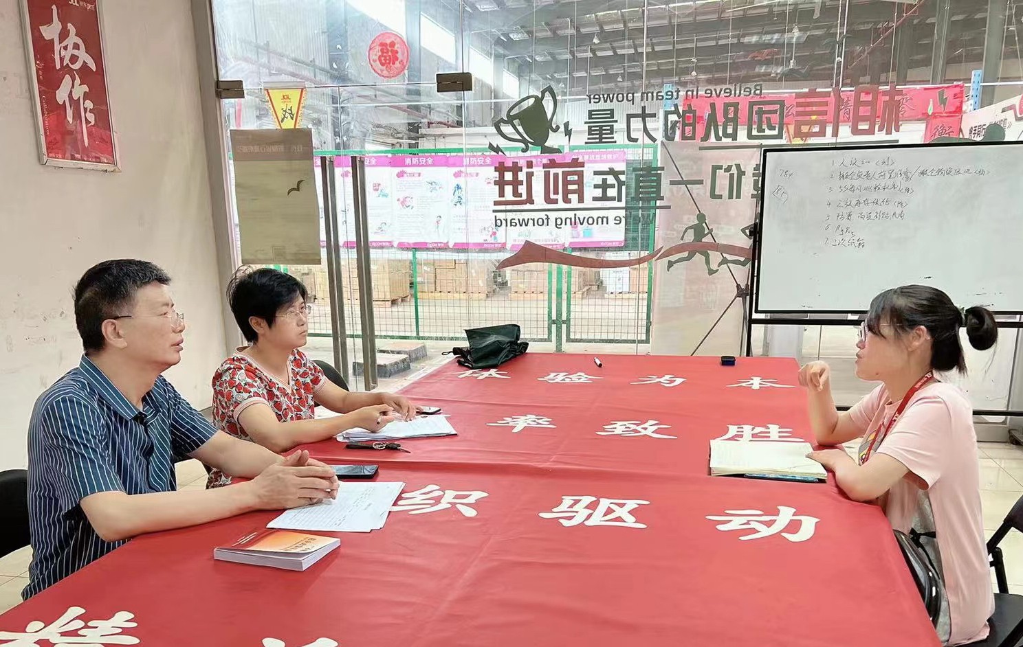 石鼓区人社局：百万真金白银，助力企业发展