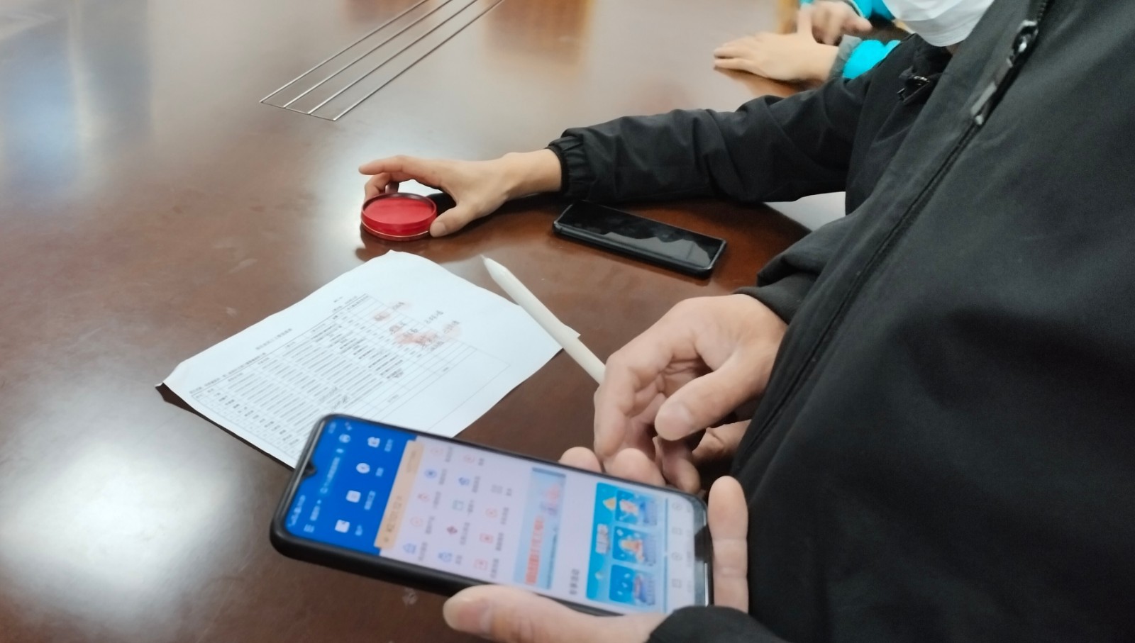 石鼓区人社局：关爱农民工，倾力“讨薪”3万元