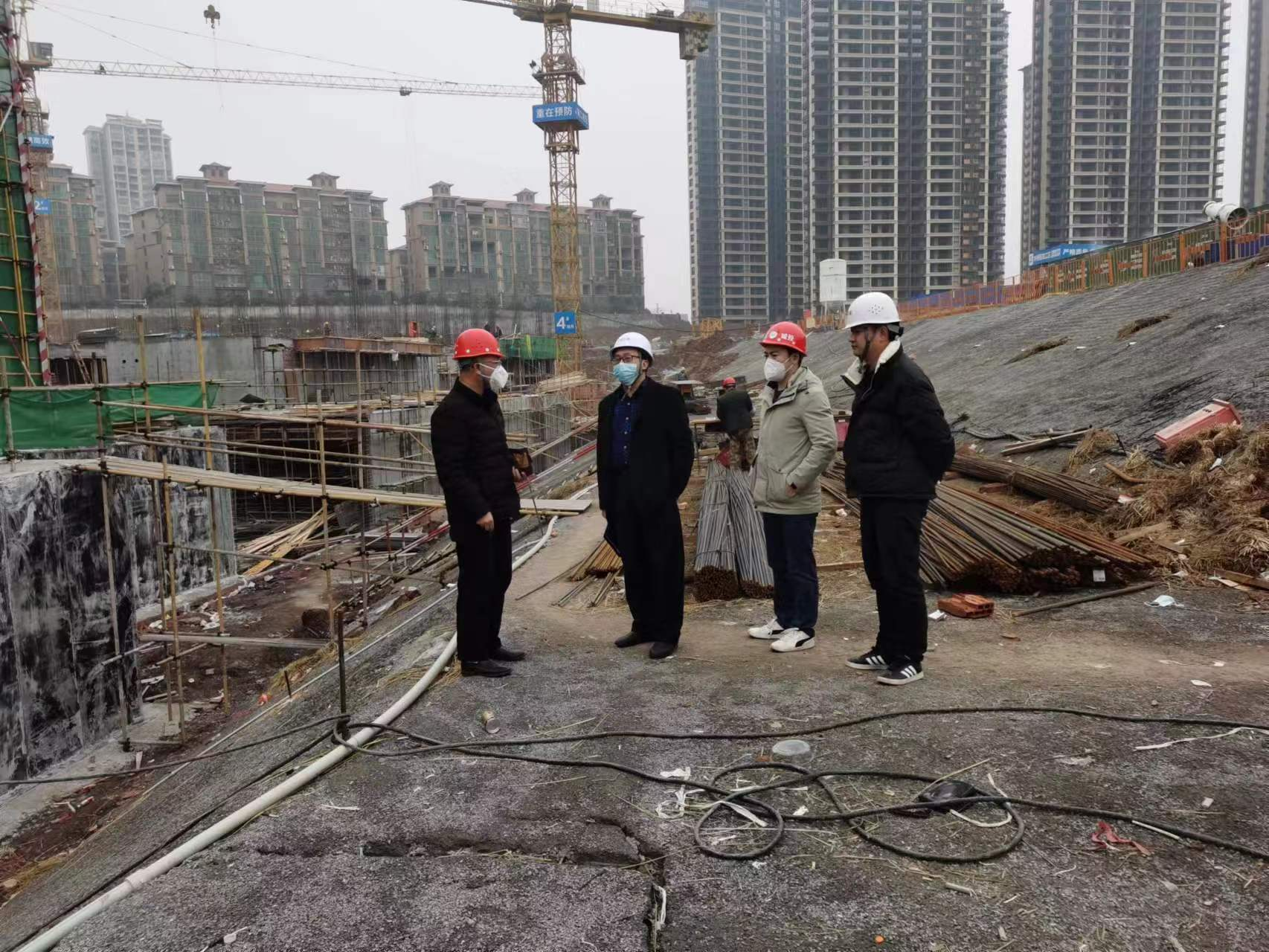 区住建局开展安全生产检查 为石鼓区筑安全长城