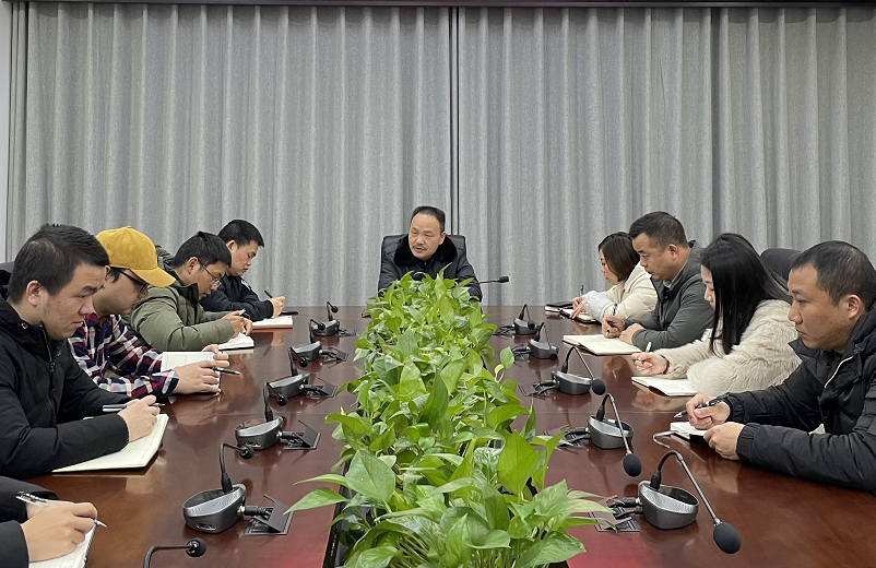 石鼓区行政审批服务局召开2023年度工作务虚会