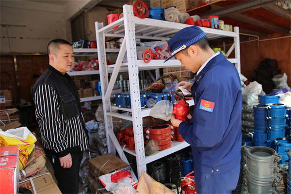 石鼓区消防救援大队联合区市场监督管理局开展“3·15”消防产品质量监督专项检查