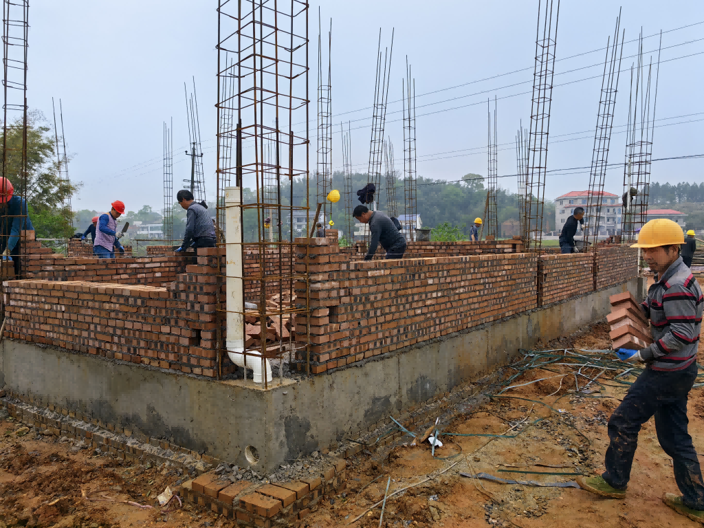 石鼓区住建局开展农村村民自建房建设巡查工作