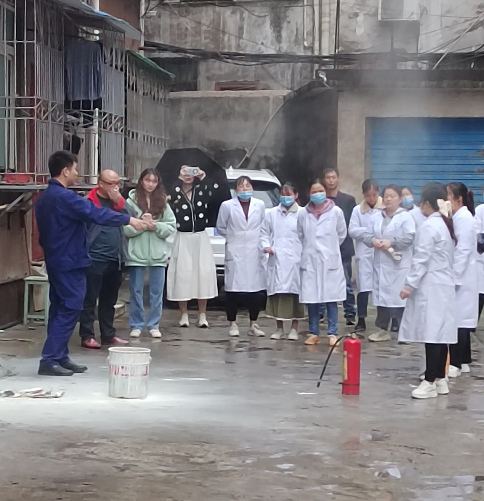 安全无小事，潇湘街道社区卫生服务中心开展消防演练活动