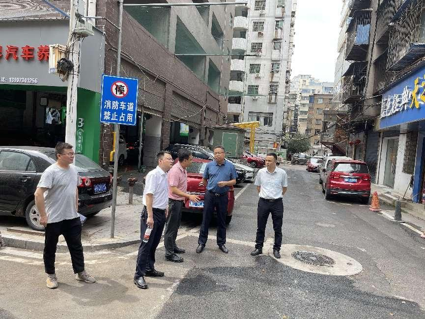 石鼓区坚持严查严管，开展夏季建筑施工保安全专项检查