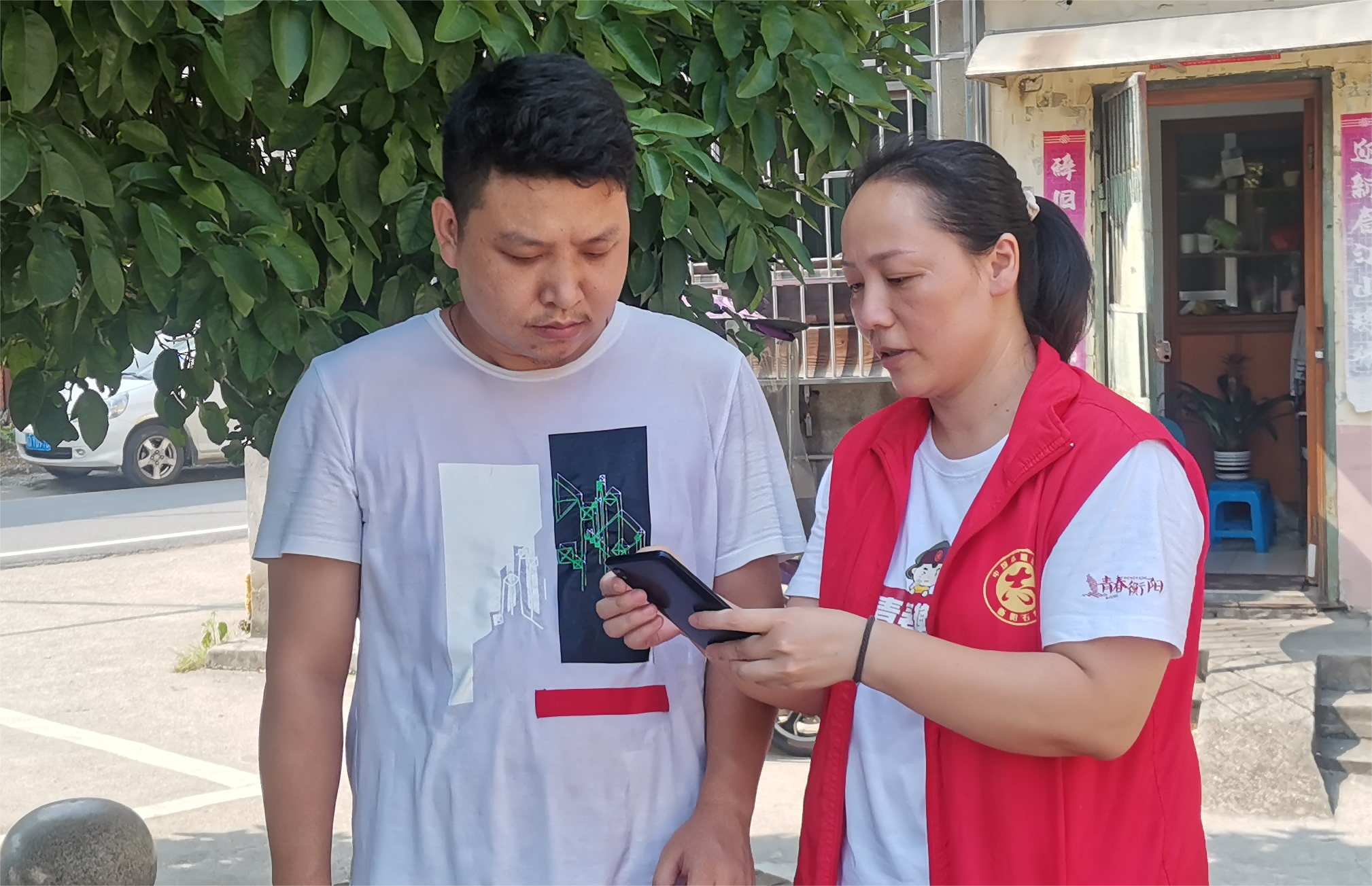 石鼓区合江街道江雁社区上户扎实稳步开展残疾人基本状况调查工作
