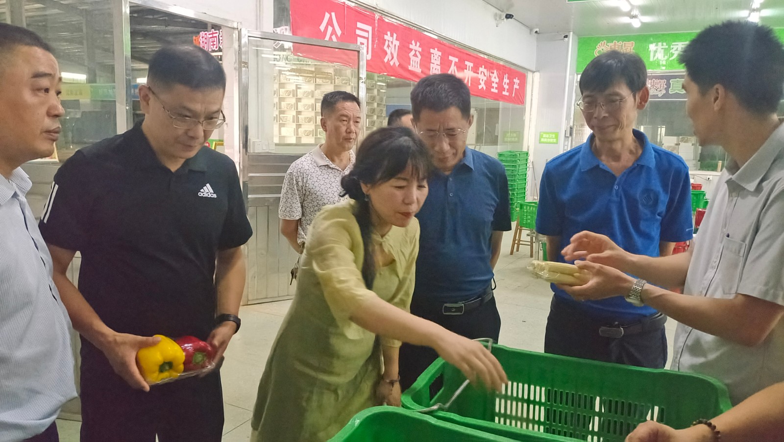 石鼓区政协赴永州调研老城区商圈发展
