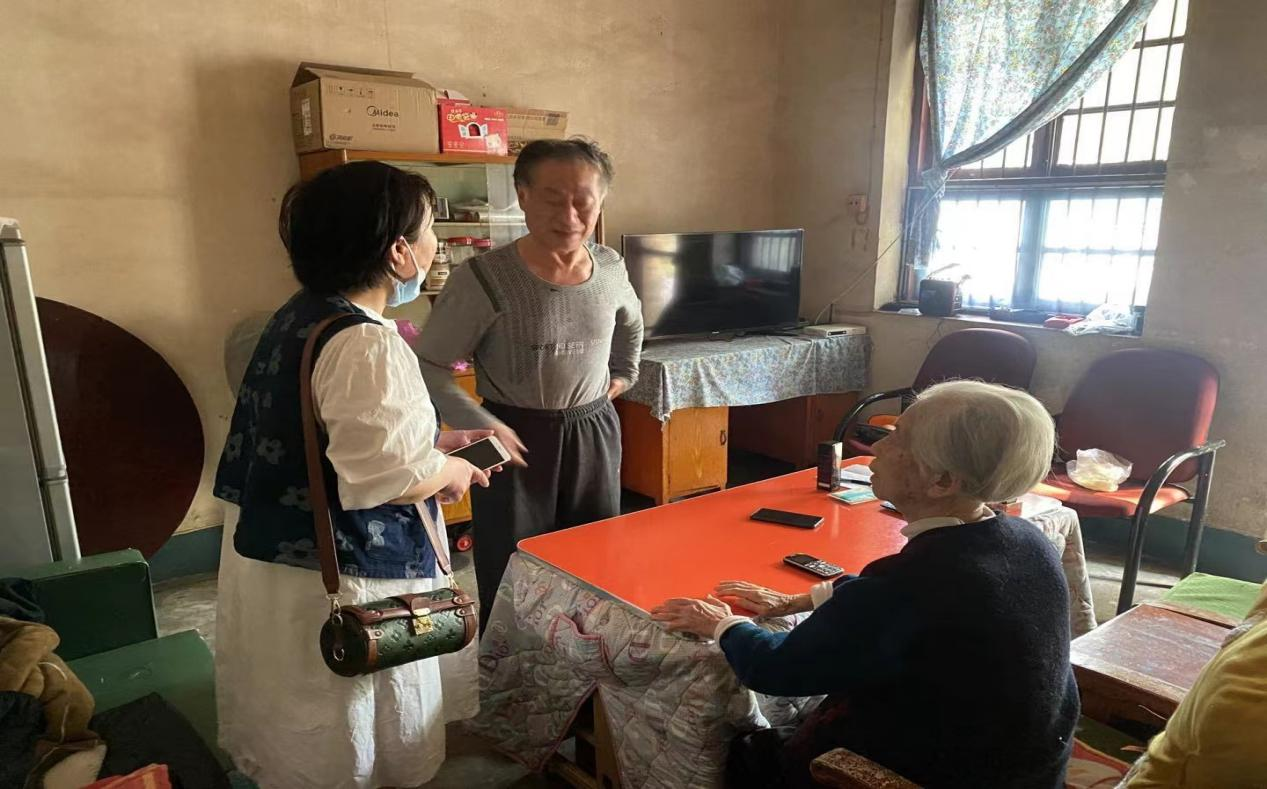 合江街道：合江套社区开展“九九重阳节 浓浓孝老情”重阳节慰问活动
