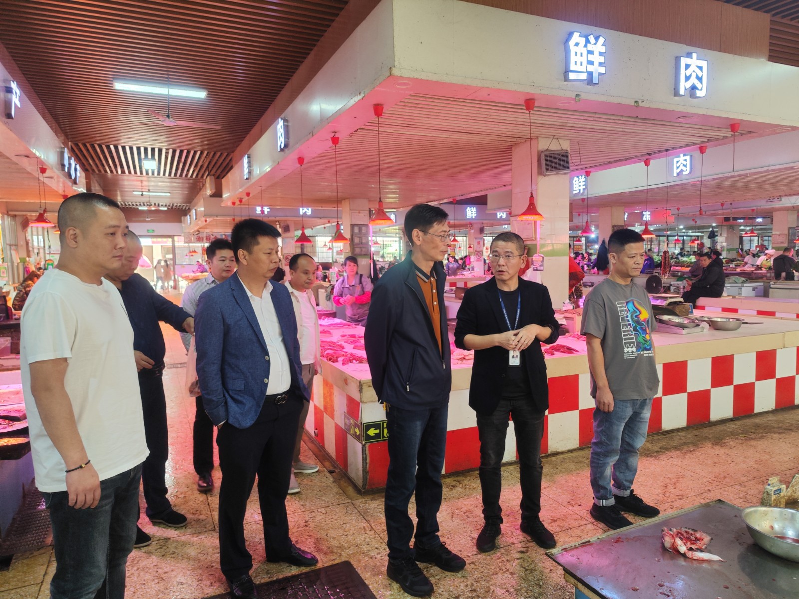 区政协对农贸市场创文工作开展民主监督