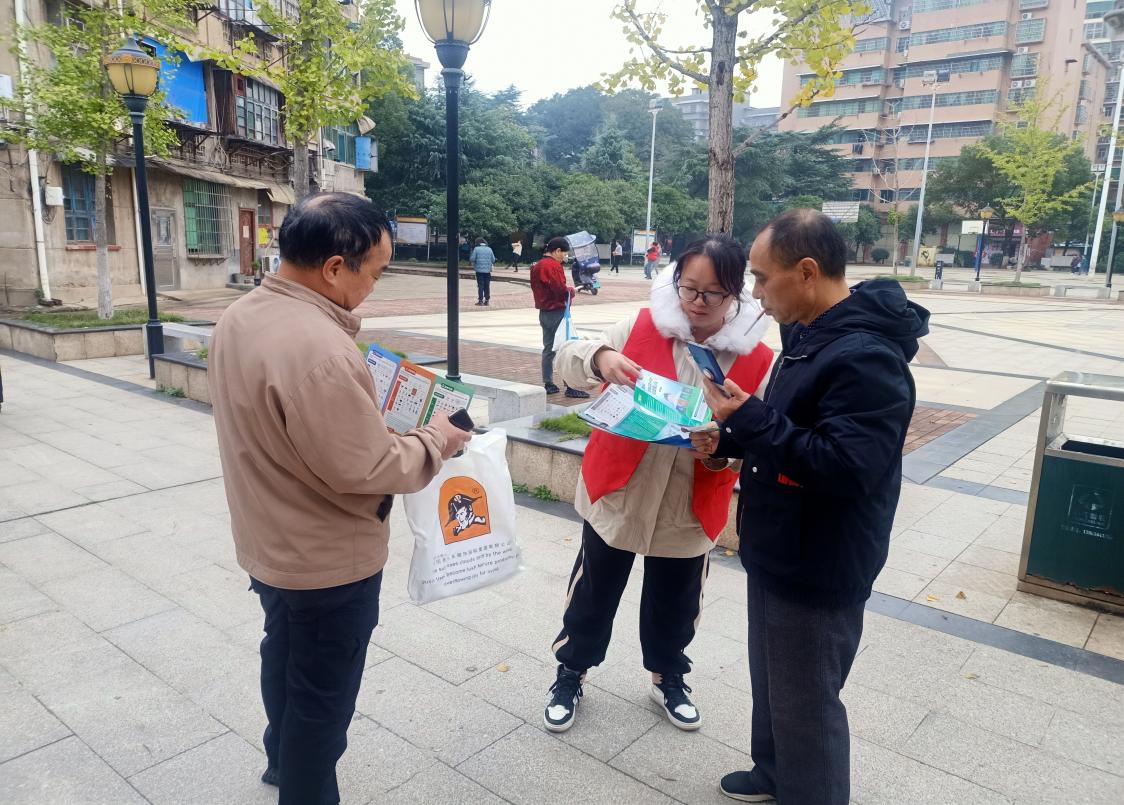合江街道江雁社区开展垃圾分类宣传活动