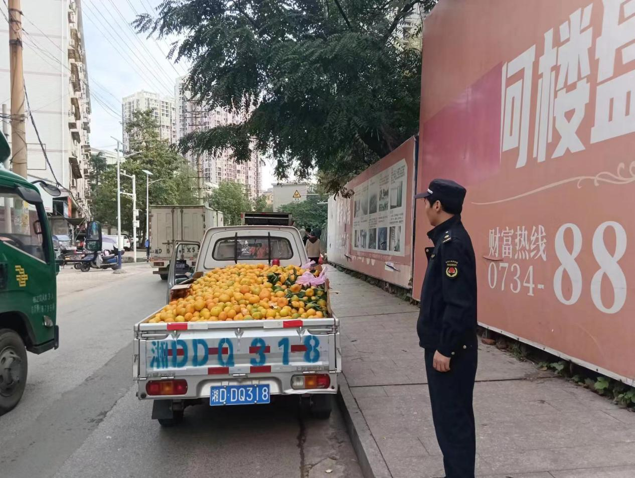 合江街道城管大队对占道经营专项整治