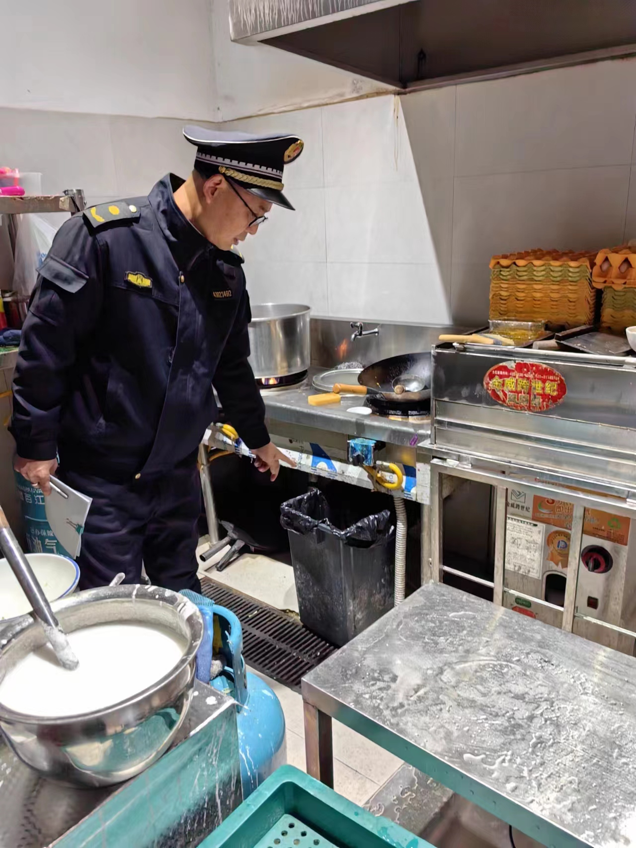 角山镇开展燃气安全“回头看”