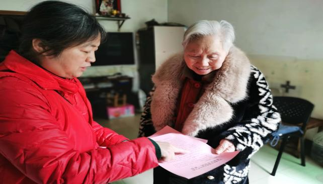 青山街道：寒潮无情 民政有爱