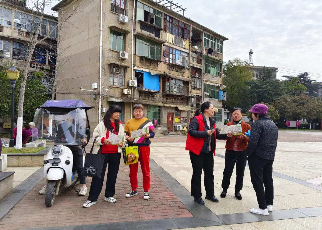 合江街道：江雁社区开展“两癌”预防健康知识宣传活动