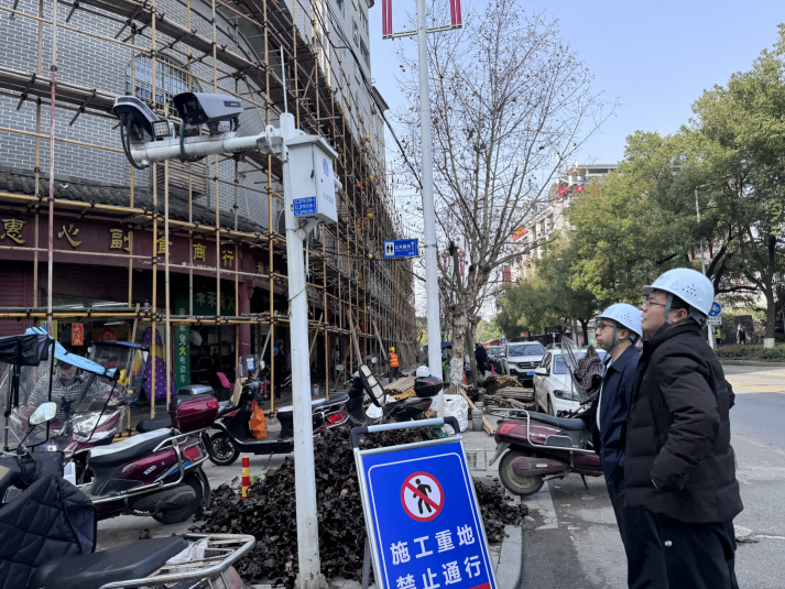 区住建局对老旧小区改造项目开展专项安全检查