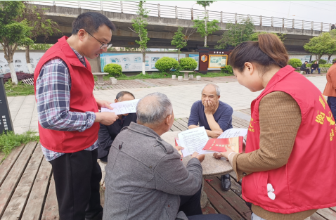 五一街道草桥社区开展禁毒和平安建设宣传活动