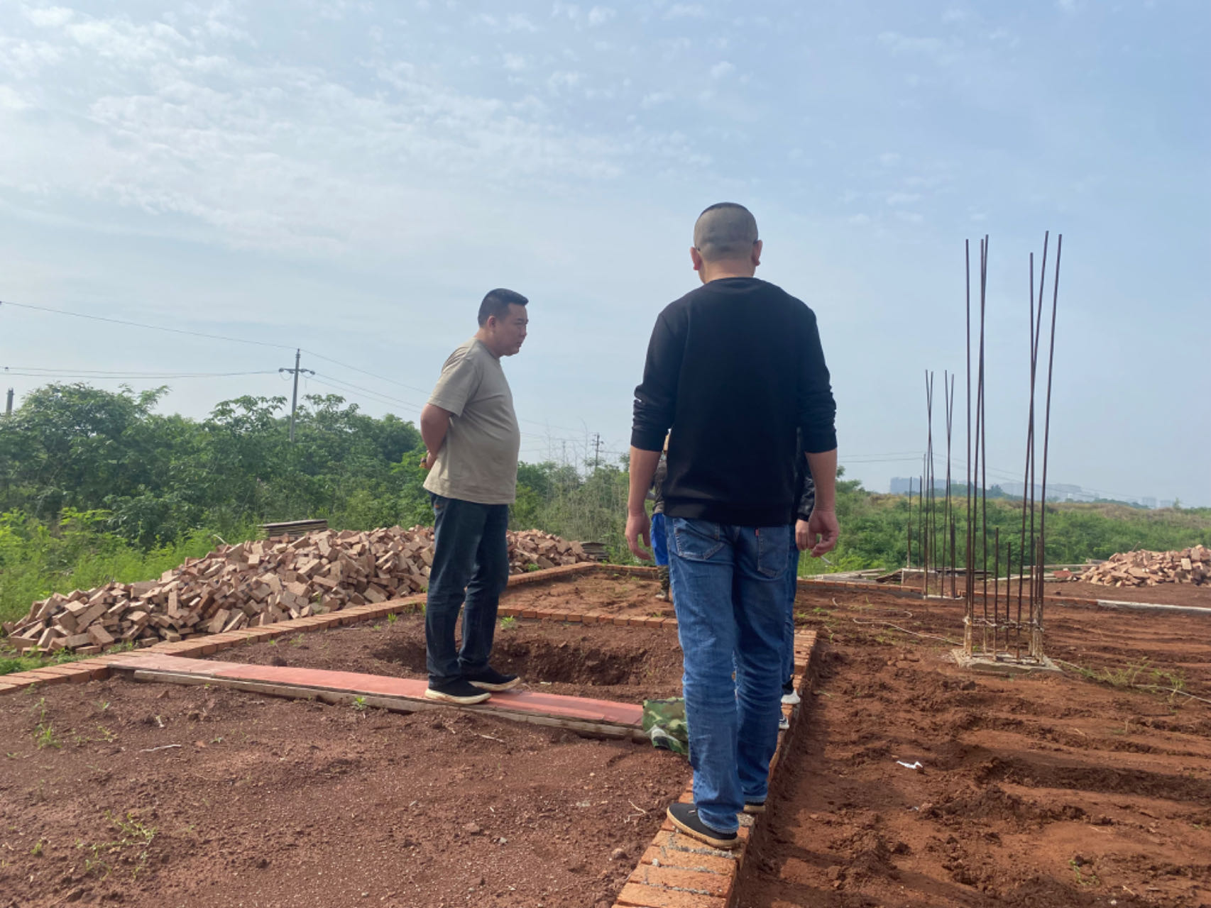 区住建局：积极排查农村自建房安全隐患，保障群众住房安全