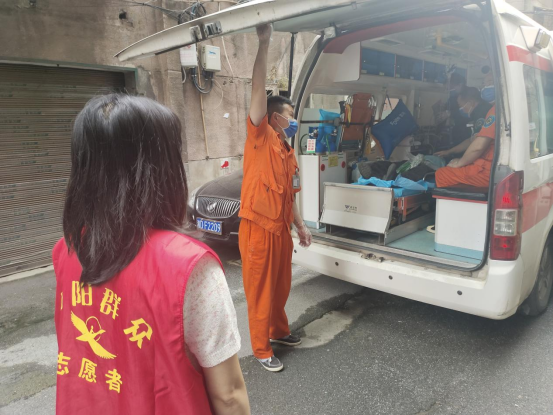 杨家坪社区：快速响应，为残疾人安全保驾护航