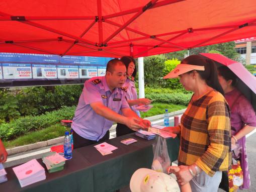 石鼓区市场监督管理局开展“特种设备安全日”进社区、进家庭宣传活动