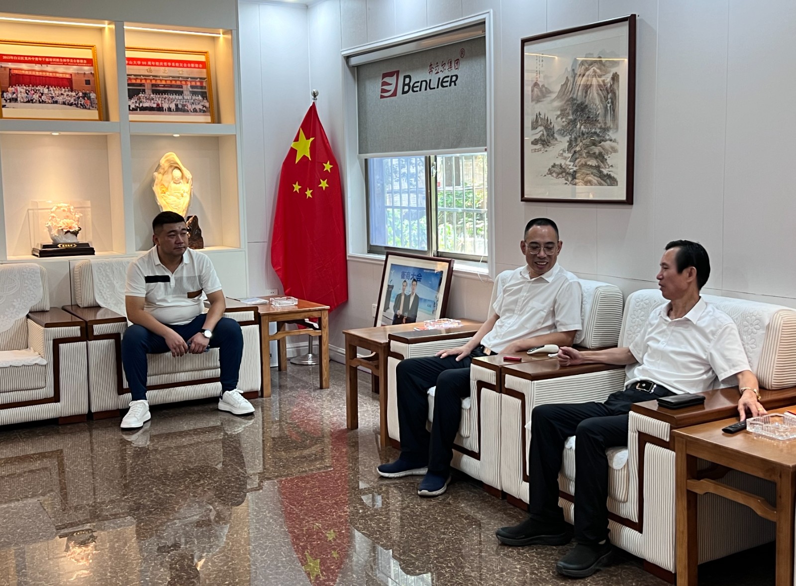 区总工会领导走访调研企业困难职工建档立卡摸底工作