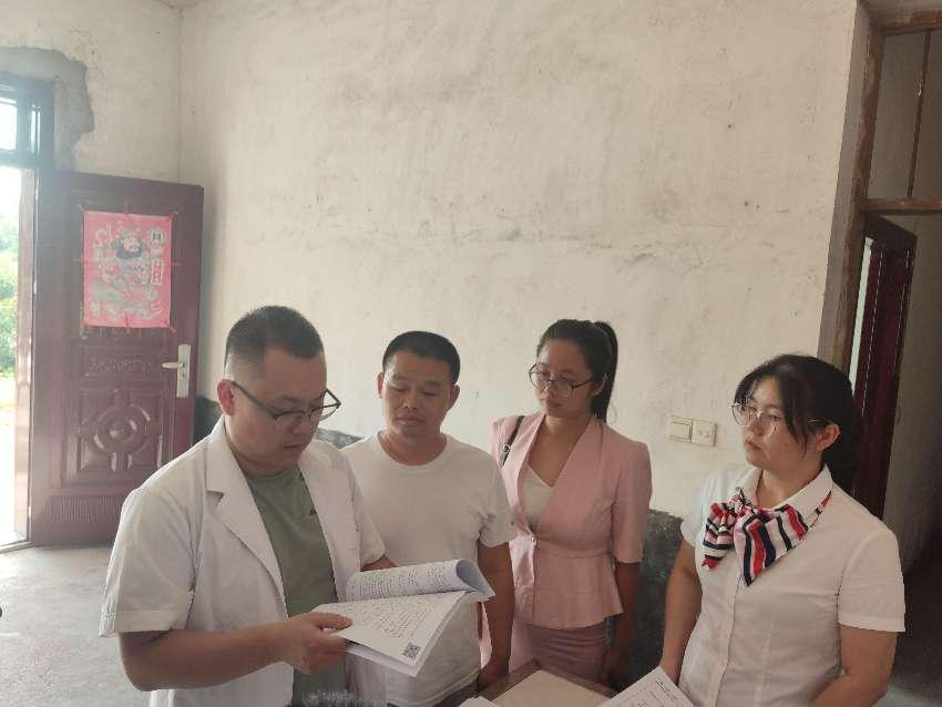 入户评残零距离 上门办证暖民心