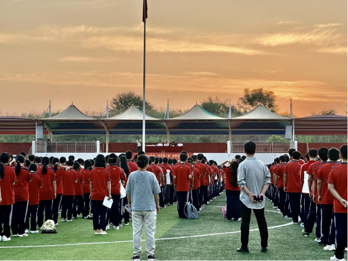 角山镇：红旗飘扬，誓言铮铮——开学第一课·用禁毒知识点亮开学季