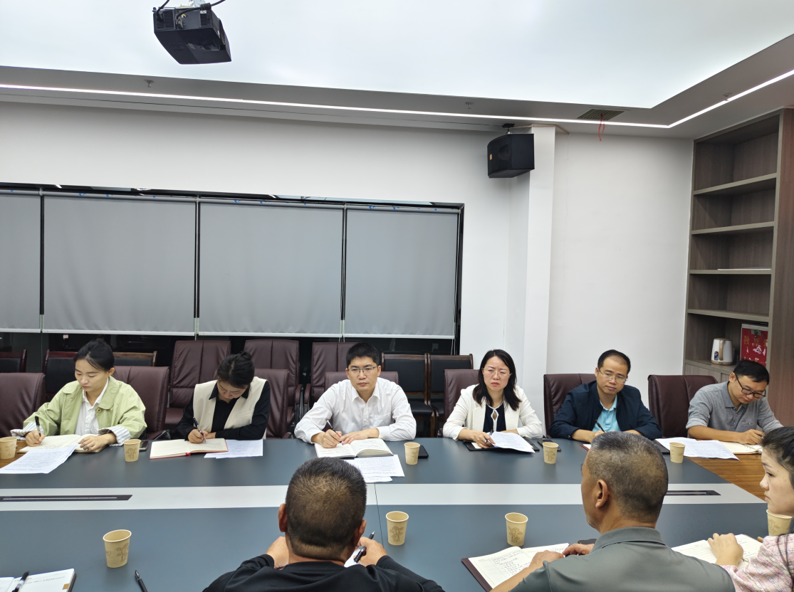 区领导深入合江街道调研基层党建工作