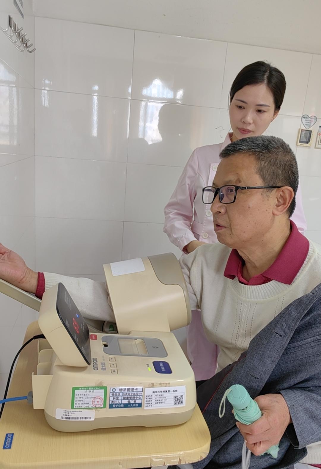 致敬劳动模范，关爱劳模健康——石鼓区2024年劳模健康体检工作正式启动