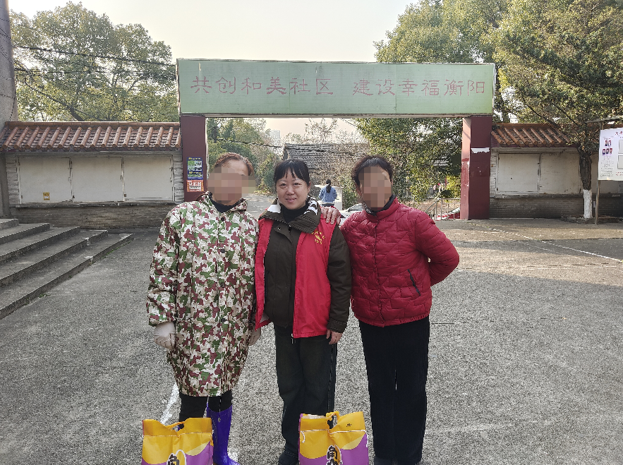 五一街道来雁塔社区开展关爱特扶家庭新春慰问活动
