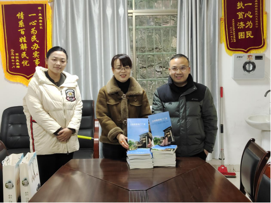 五一街道：厂志传承历史文脉 职工共阅凝聚奋进力量