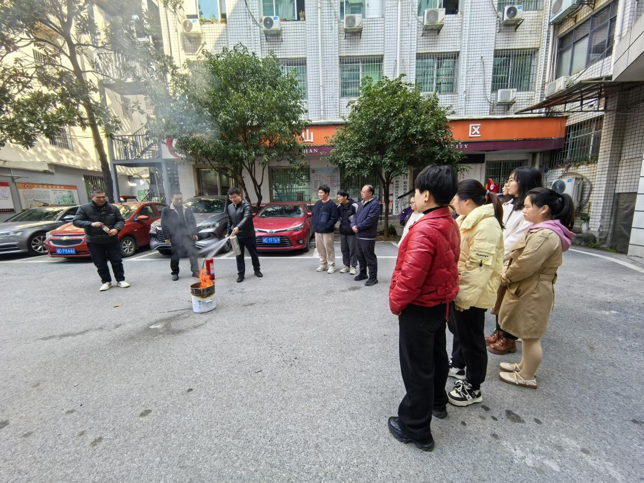 石鼓区疾控中心开展安全生产培训暨应急演练