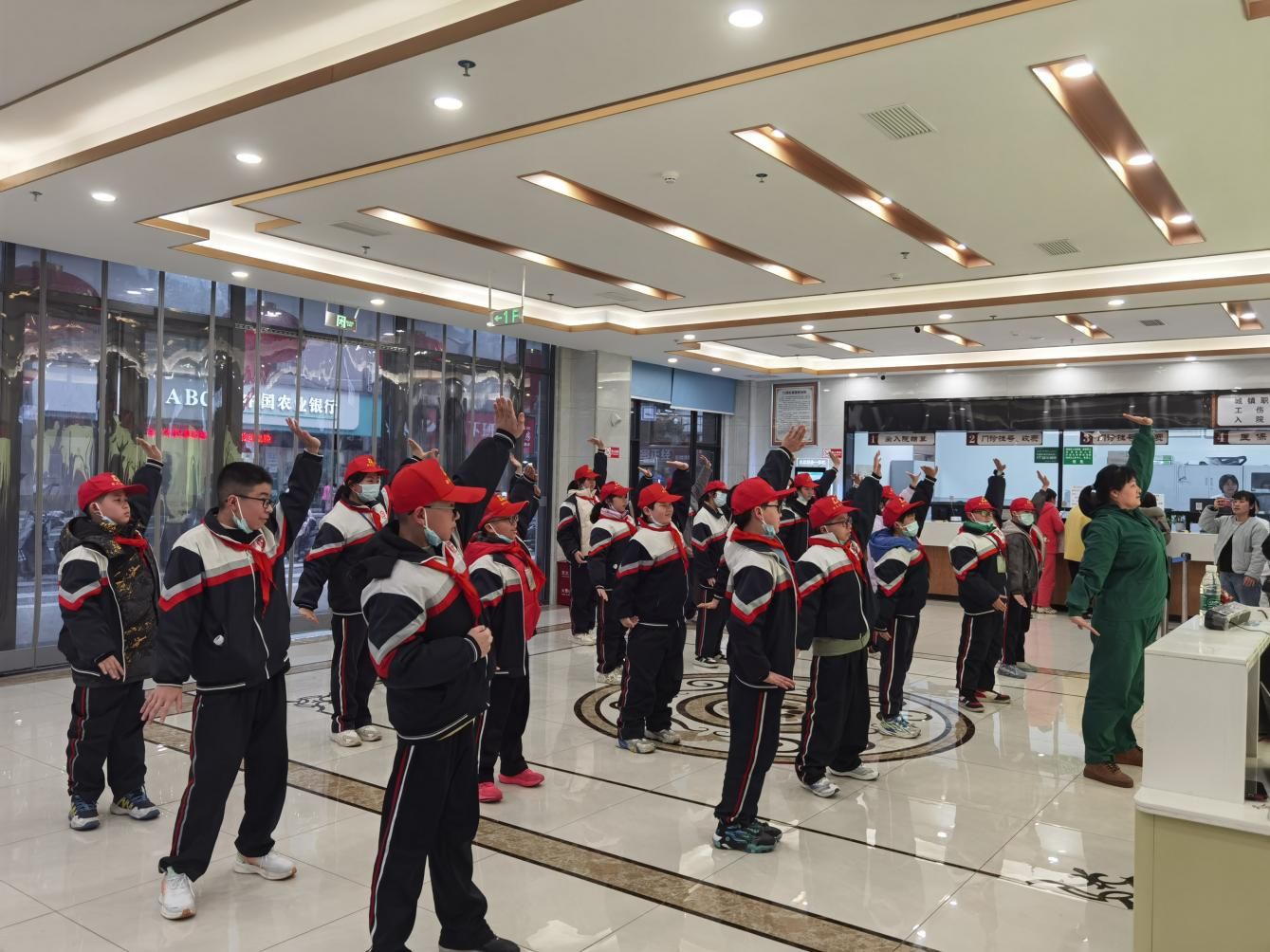 中医药文化绽放校园，石鼓区中医正骨医院引领健康探索之旅