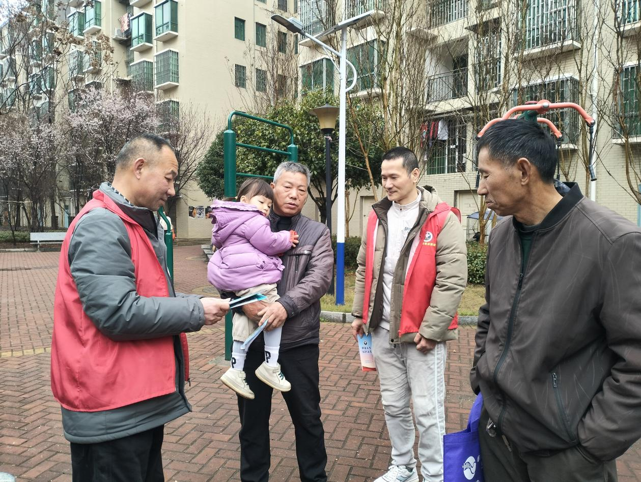 合江街道：七里井社区开展“文明祭祀”宣传活动