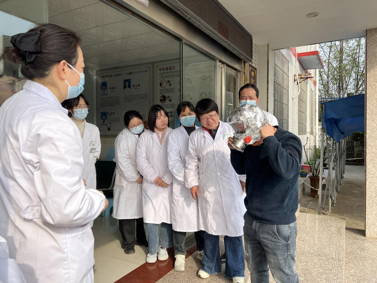 黄沙湾街道社区卫生服务中心开展消防安全应急活动