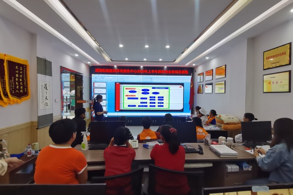 石鼓消防走进养老院开展消防安全培训暨灭火演练