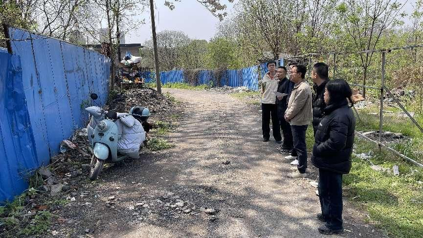 区住建局全力做好汛期房屋安全管控